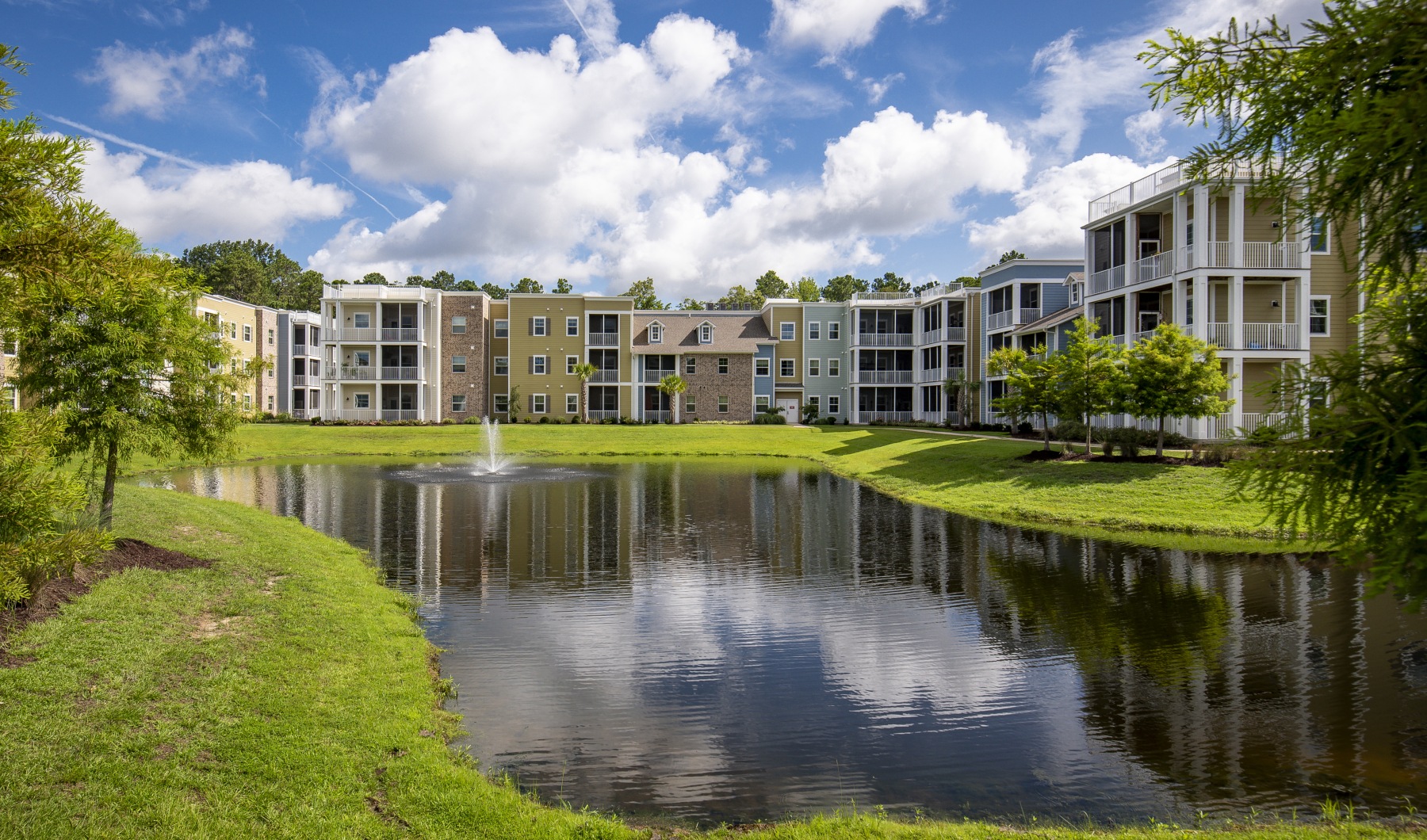 Picture-Perfect Living Picture-Perfect Living